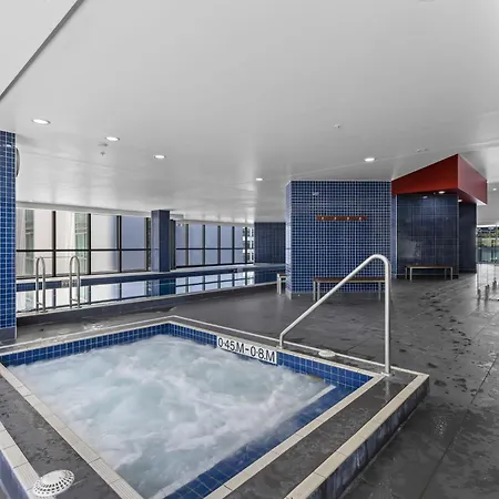 Stunning River View 2-Bed With Pool, Sauna And Gym Brisbane Exterior photo
